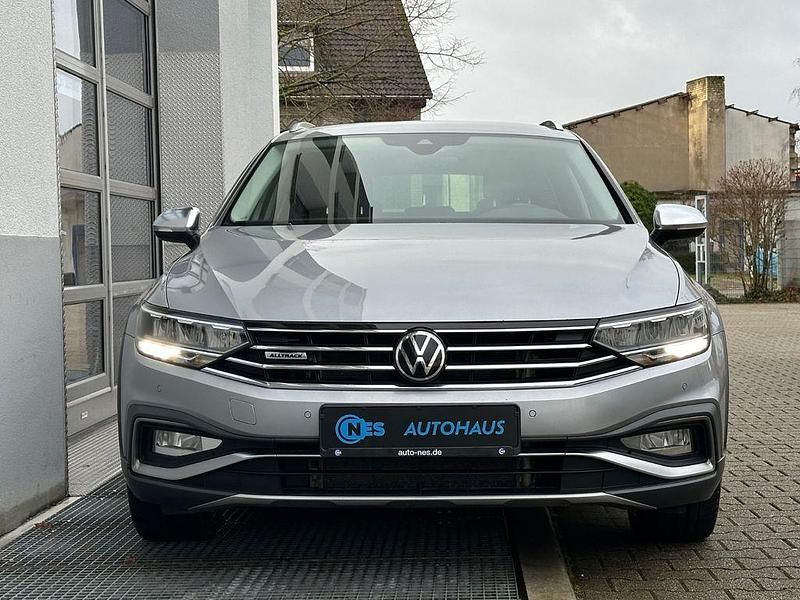 Gebraucht VW Passat Alltrack 200 PS (147 kW) 2021 Silber Kombi