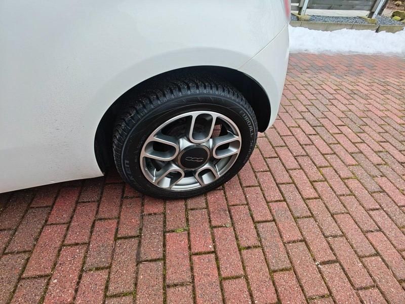 Gebraucht Fiat 500 Pop Star 69 PS (50 kW) 2015 Weiß Kleinwagen