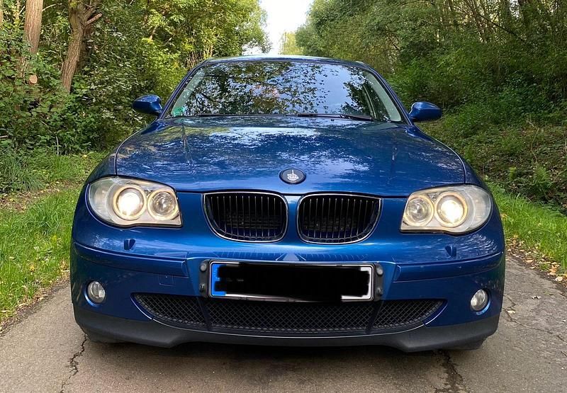 Blau Gebraucht 2006 BMW 118 Kleinwagen | 1.999 € (Superpreis) - Bild 1/4