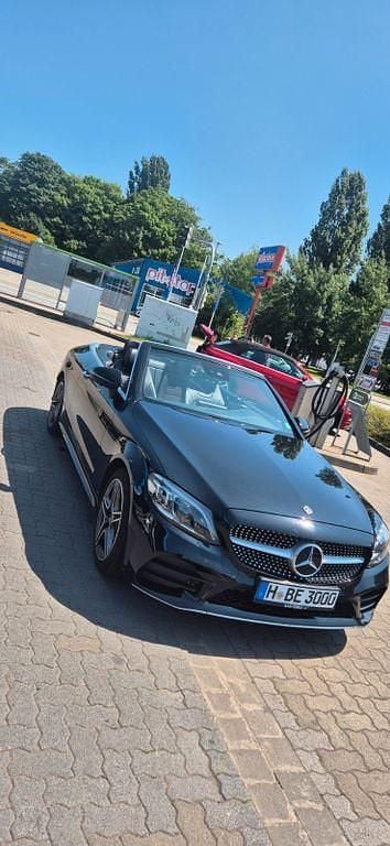 Gebraucht Mercedes C300 258 PS (189 kW) 2018 Schwarz Cabrio