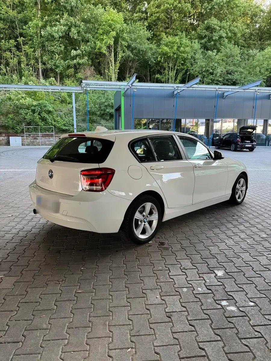Gebraucht BMW 118 170 PS (125 kW) 2013 Weiß Kleinwagen