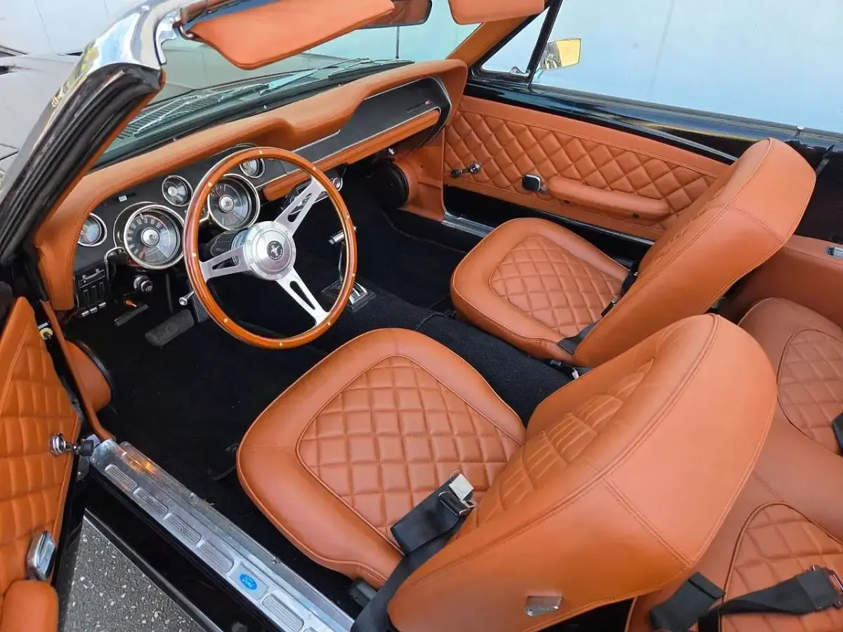 Gebraucht Ford V8 200 PS (147 kW) 1968 Schwarz Cabrio