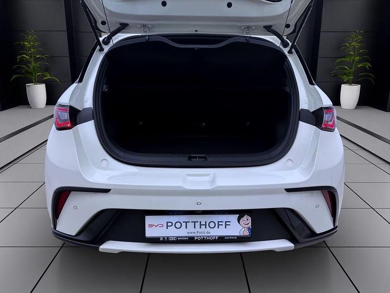 Neu BYD Dolphin Comfort 150 kW (204 PS) 2026 Cream white Kleinwagen