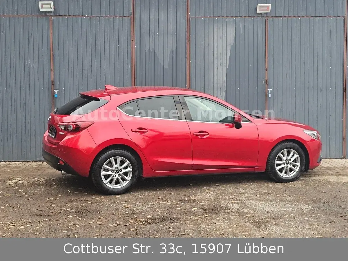 Gebraucht Mazda 3 Sports-Line 150 PS (110 kW) 2016 Rot Limousine