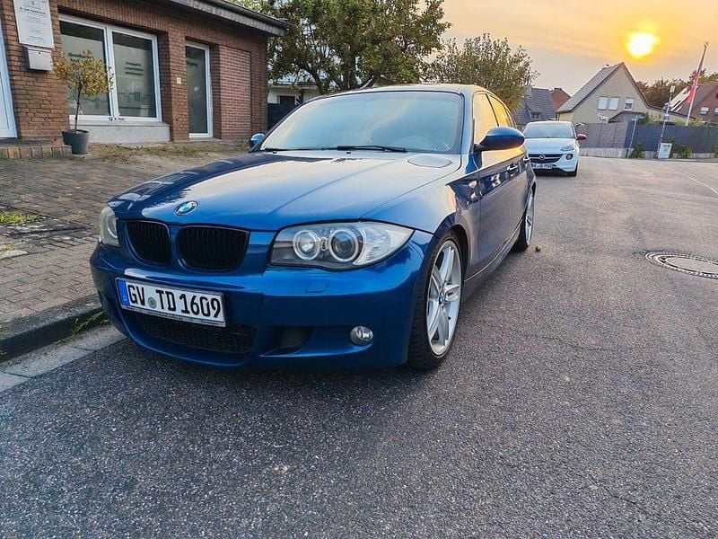 Blau Gebraucht 2006 BMW 130 M Sport Kleinwagen | 7.800 € (Etwas zu teuer) - Bild 1/4