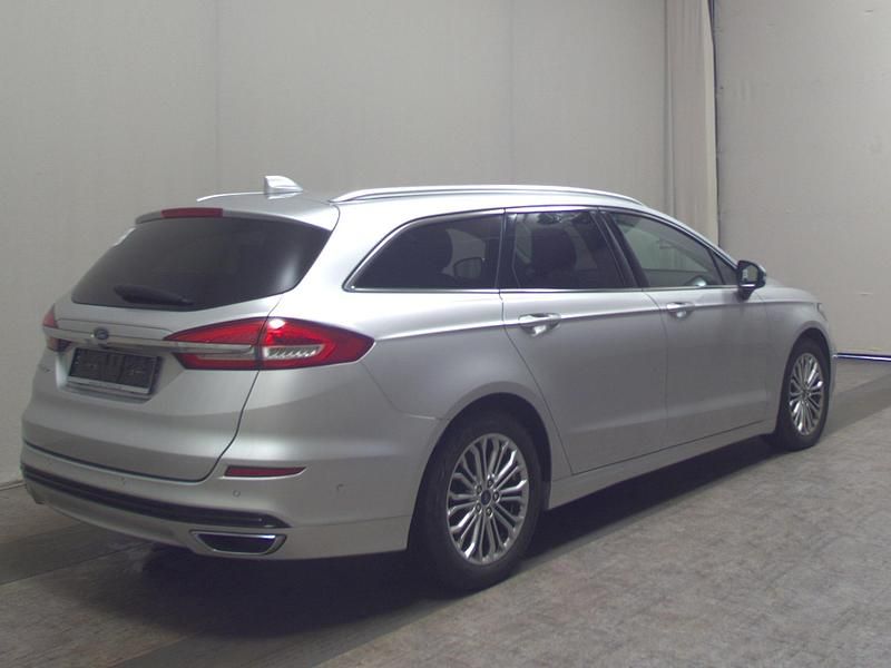 Gebraucht Ford Mondeo Titanium 190 PS (139 kW) 2022 Silber Kombi