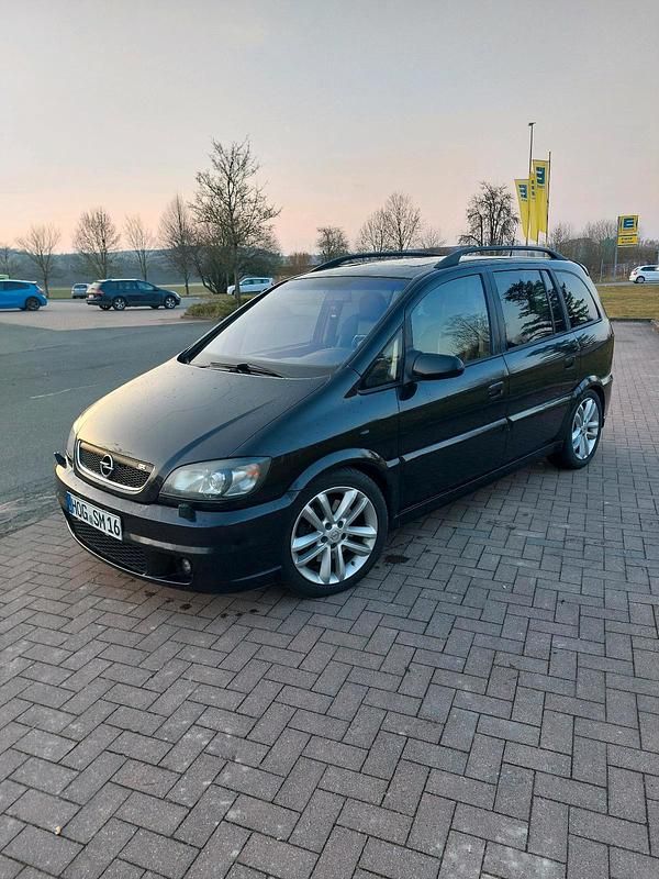 Schwarz Gebraucht 2003 Opel Zafira OPC Van / Kleinbus | 1.500 € (Guter Preis) - Bild 1/4