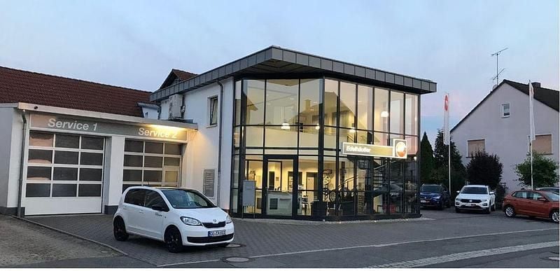 Weiß Gebraucht 2019 Seat Alhambra FR-Line Van / Kleinbus | 20.980 € (Superpreis) - Bild 1/1