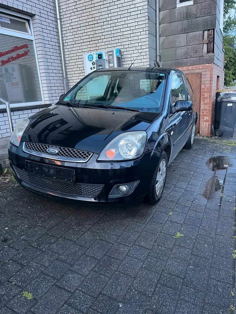 Gebraucht Ford Fiesta 80 PS (58 kW) 2007 Schwarz Kleinwagen