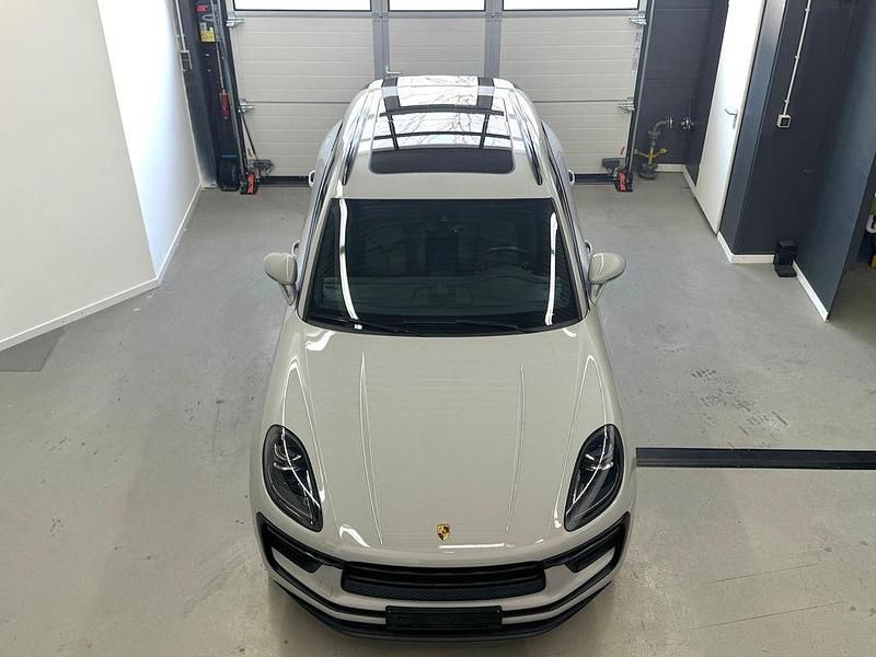Gebraucht Porsche Macan 265 PS (194 kW) 2022 Grau SUV