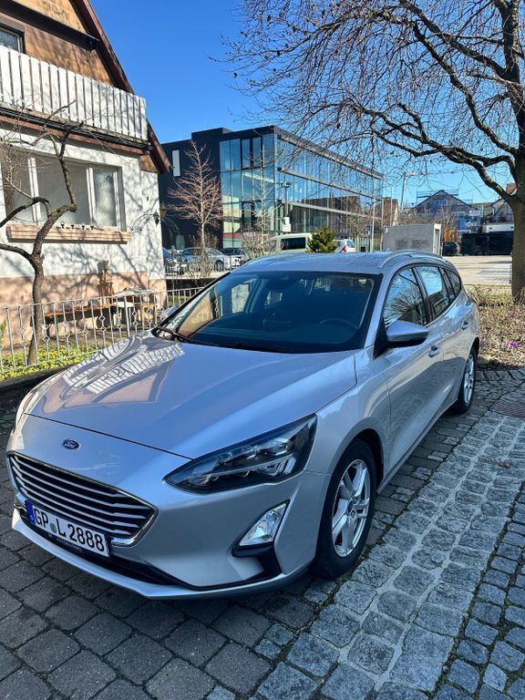 Silber Gebraucht 2020 Ford Focus Titanium Kombi | 15.700 € (Fairer Preis) - Bild 1/4