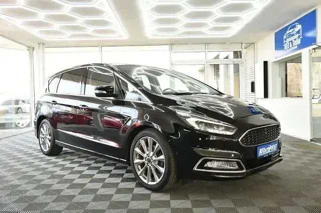 Second-hand Ford S-MAX S 240 CP (176 kW) 2017 Negru Monovolum