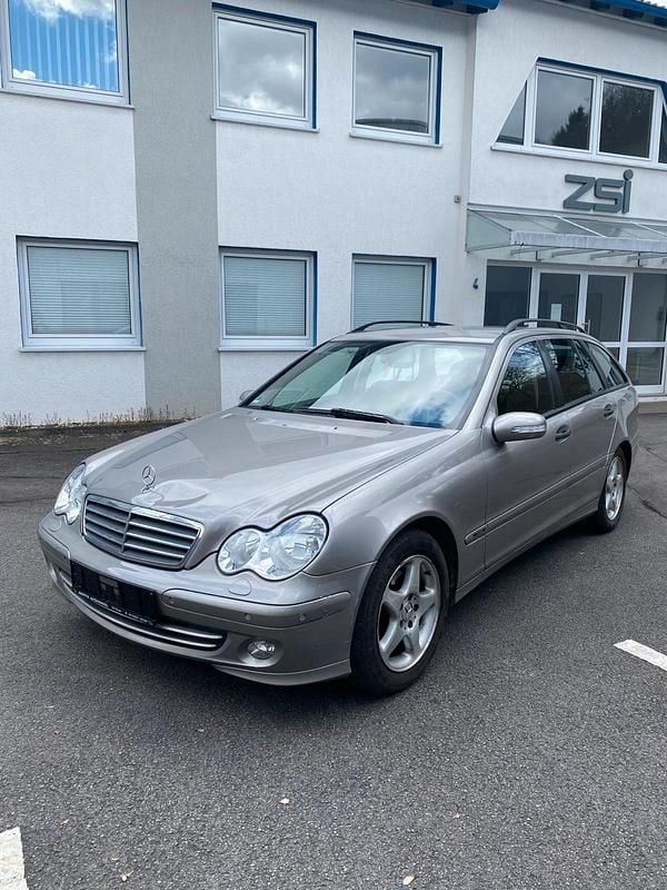 Gebraucht Mercedes C220 150 PS (110 kW) 2005 Silber Kombi