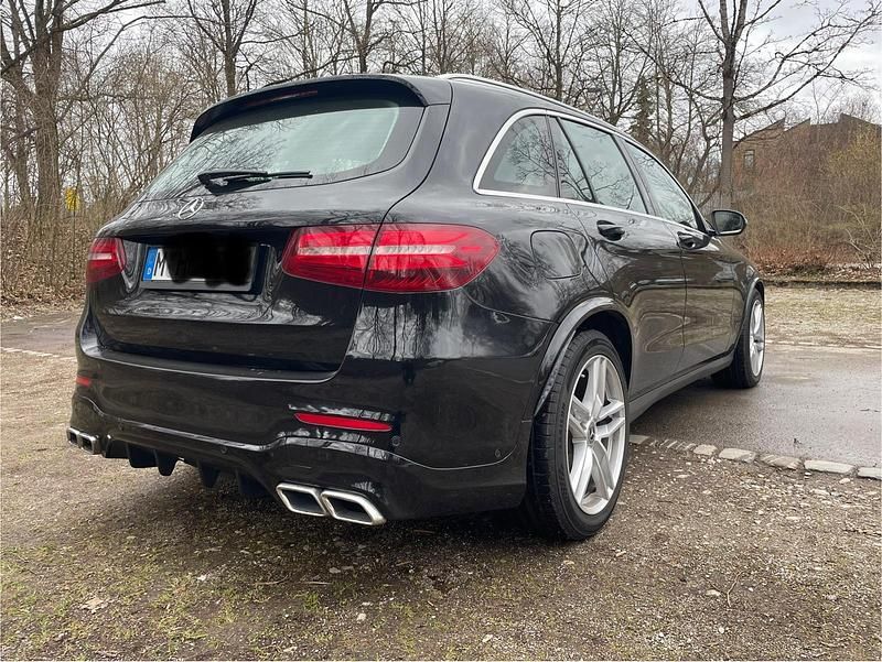 Gebraucht Mercedes GLC350 258 PS (189 kW) 2018 Schwarz SUV
