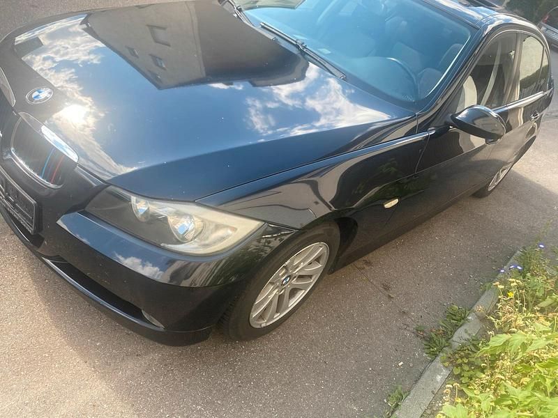 Schwarz Gebraucht 2007 BMW 320 Limousine | 3.500 € (Guter Preis) - Bild 1/4