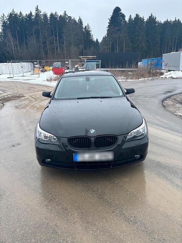 Schwarz Gebraucht 2006 BMW 523 Limousine | 2.800 € (Guter Preis) - Bild 1/4
