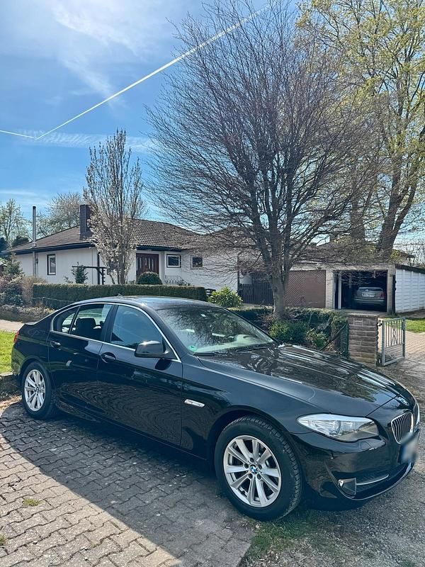 Second-hand BMW 528 258 CP (189 kW) 2011 Negru Berlinǎ