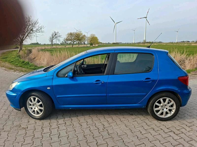 Gebraucht Peugeot 307 109 PS (80 kW) 2004 Blau Limousine