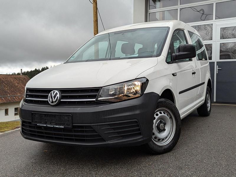 Gebraucht VW Caddy 84 PS (61 kW) 2016 Weiß Van / Kleinbus