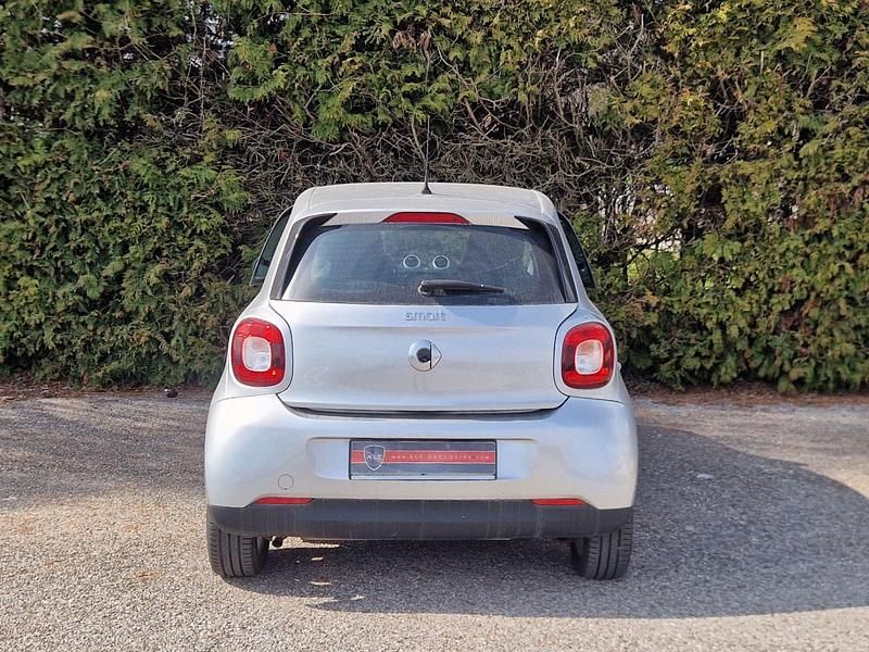 Second-hand Smart ForFour 71 CP (52 kW) 2018 Argintiu Hatchback