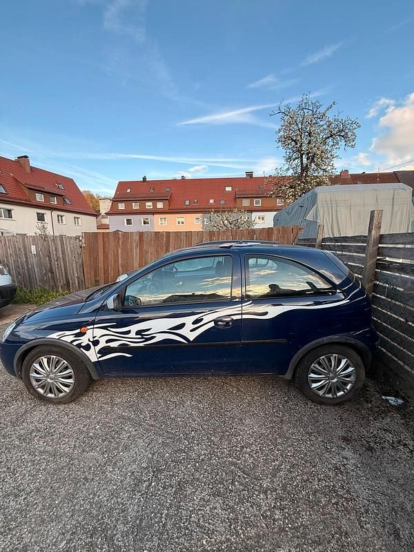 Second-hand Opel Corsa 60 CP (44 kW) 2004 Albastru Hatchback