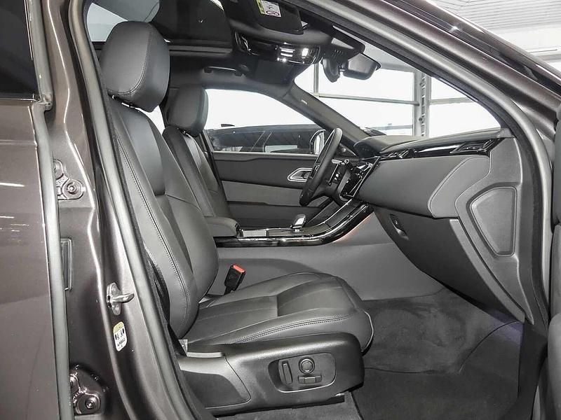 Gebraucht Land Rover Range Rover Velar SE Dynamic 304 PS (223 kW) 2025 Charente grey SUV