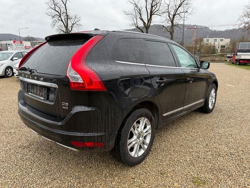 Gebraucht Volvo XC60 Summum 220 PS (161 kW) 2015 Schwarz SUV
