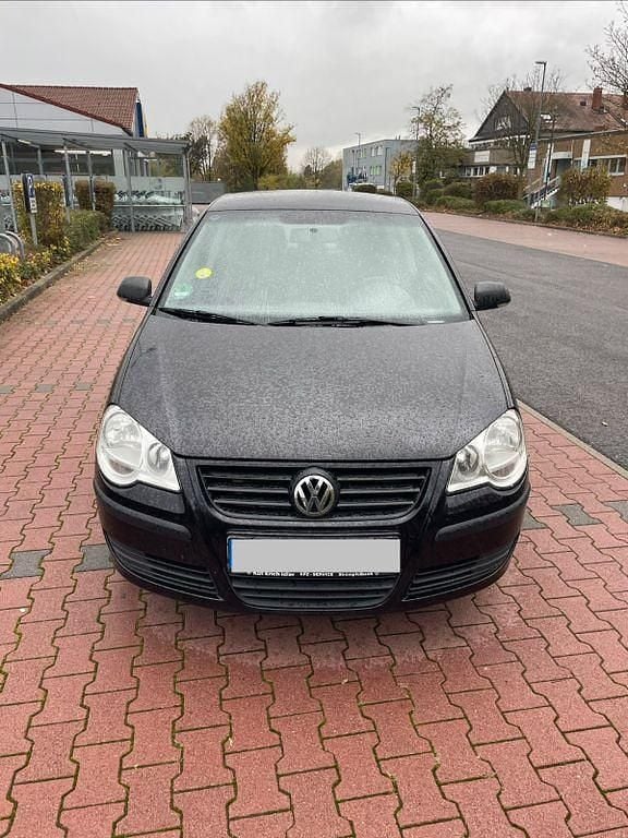 Schwarz Gebraucht 2005 VW Polo Trendline Limousine | 800 € (Superpreis) - Bild 1/4