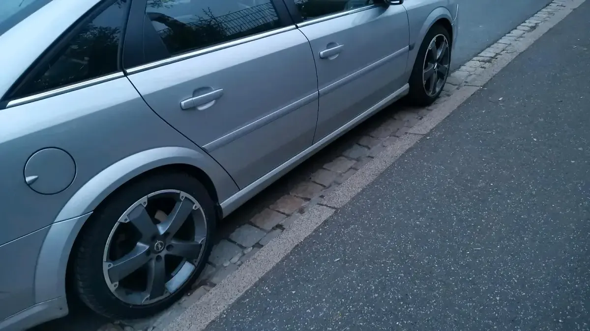 Gebraucht Opel Vectra Edition+ 150 PS (110 kW) 2007 Silber Limousine