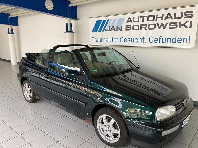 Grün Gebraucht 1996 VW Golf Cabriolet Classicline Cabrio | 1.750 € (Fairer Preis) - Bild 1/4