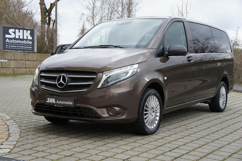 Gebraucht Mercedes Vito 190 PS (139 kW) 2016 Braun Van