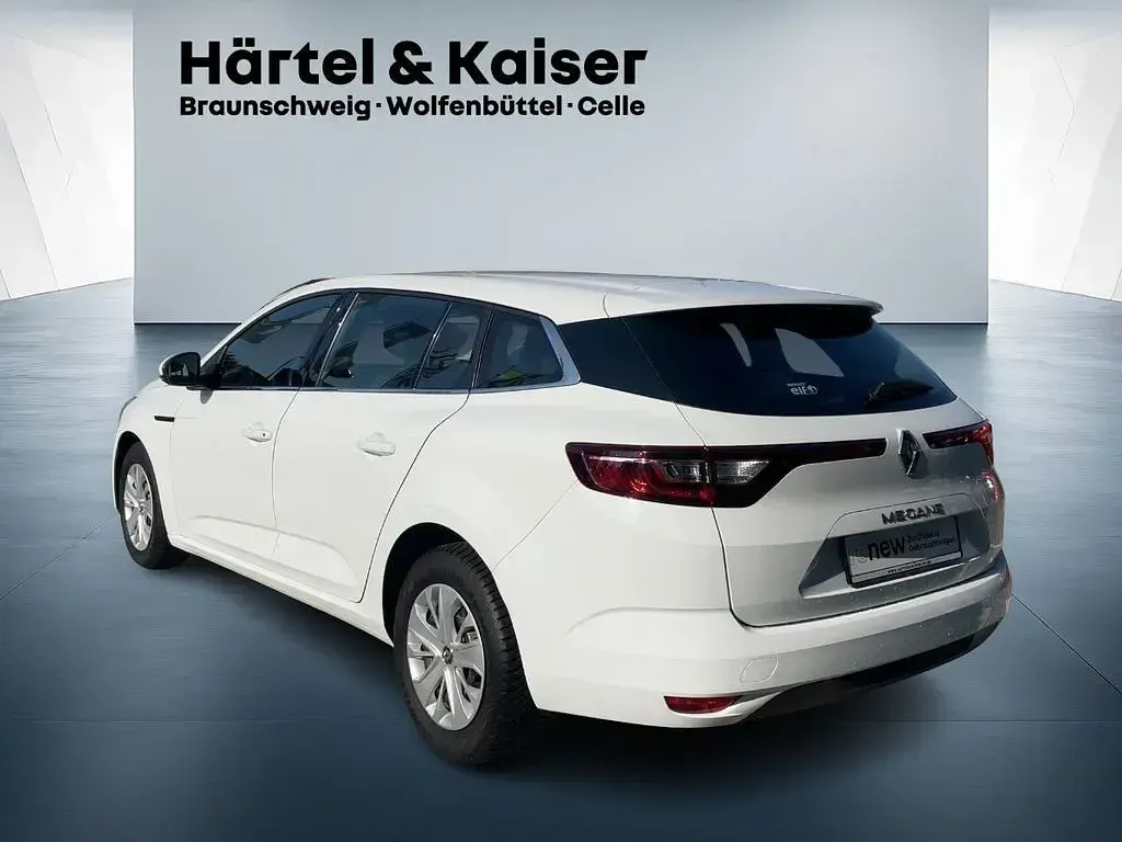 Gebraucht Renault Mégane IV Life 116 PS (85 kW) 2019 Weiß Limousine
