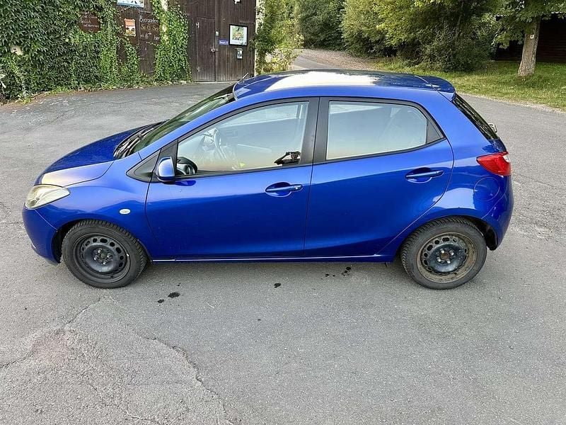 Blau Gebraucht 2008 Mazda 2 Independence Limousine | 2.000 € (Guter Preis) - Bild 1/4