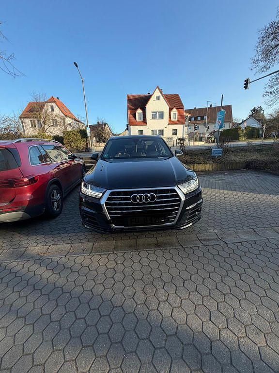 Gebraucht Audi Q7 Ambiente 272 PS (200 kW) 2017 Schwarz SUV