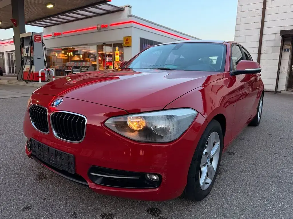 Gebraucht BMW 118 Sport Line 143 PS (105 kW) 2012 Rot Kleinwagen