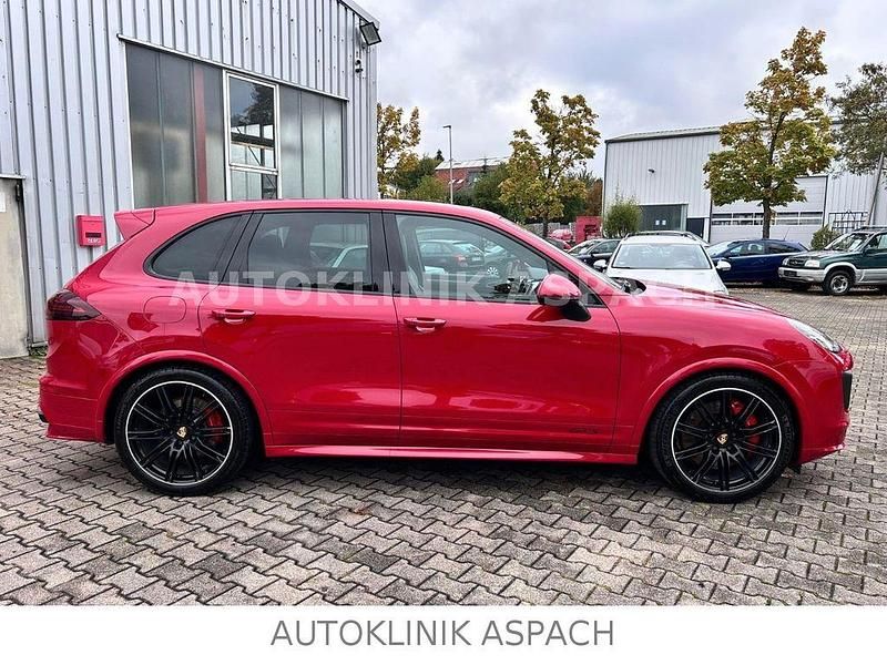 Gebraucht Porsche Cayenne GTS 441 PS (324 kW) 2015 Karminrot SUV