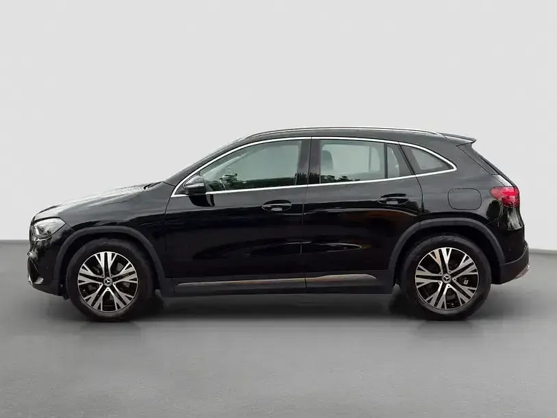 Gebraucht Mercedes GLA220 190 PS (139 kW) 2025 Unilack nachtschwarz SUV