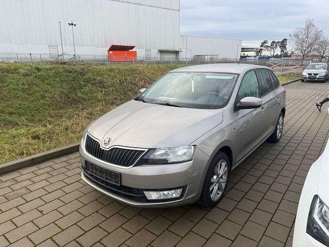 Gebraucht Skoda Rapid Drive 105 PS (77 kW) 2014 Beige Limousine