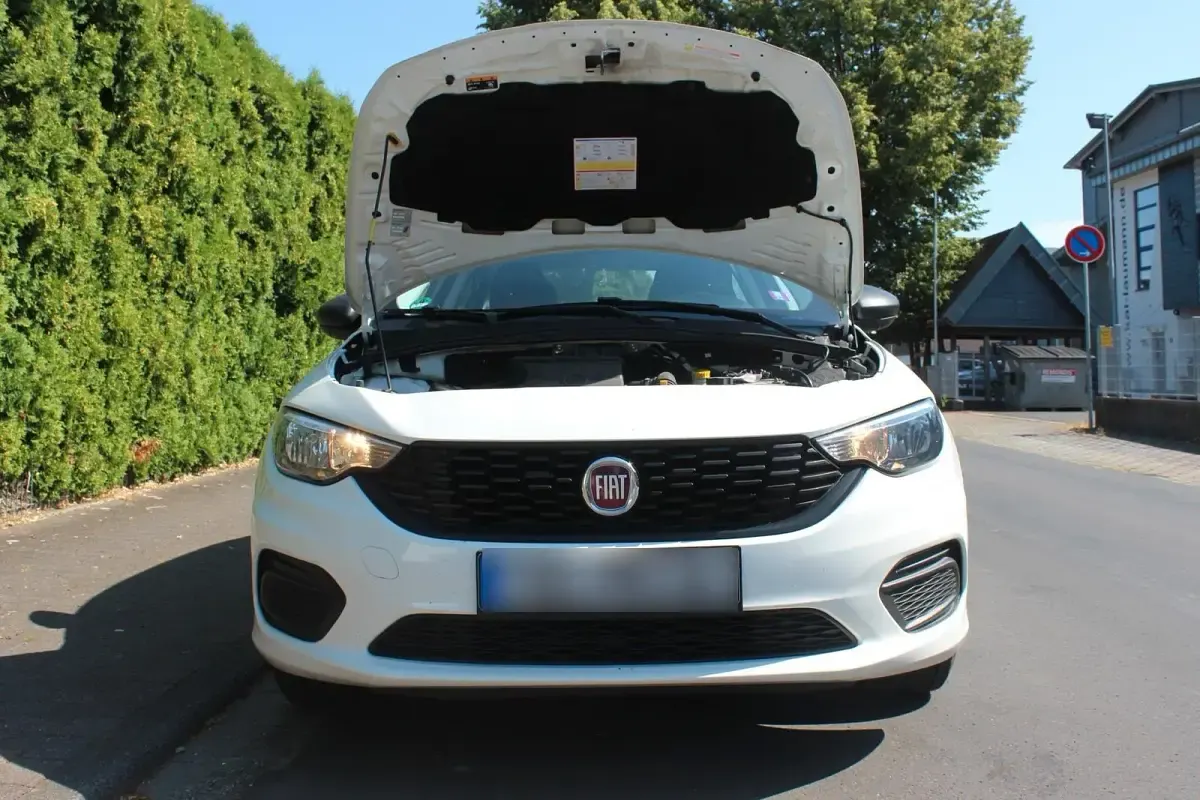 Gebraucht Fiat Tipo 95 PS (69 kW) 2019 Weiß Limousine