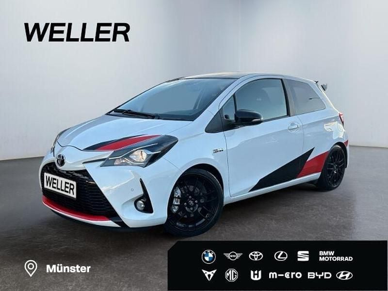 Weiss Gebraucht 2018 Toyota Yaris Basis Kleinwagen | 20.990 € - Bild 1/3