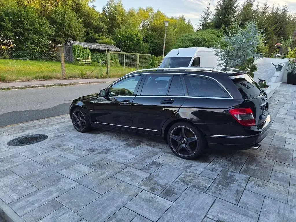 Gebraucht Mercedes C220 Classic 170 PS (125 kW) 2008 Schwarz Limousine