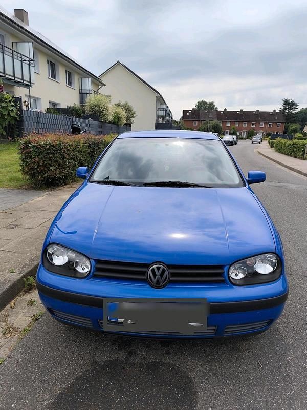 Blau Gebraucht 1999 VW Golf IV Kleinwagen | 350 € (Superpreis) - Bild 1/4
