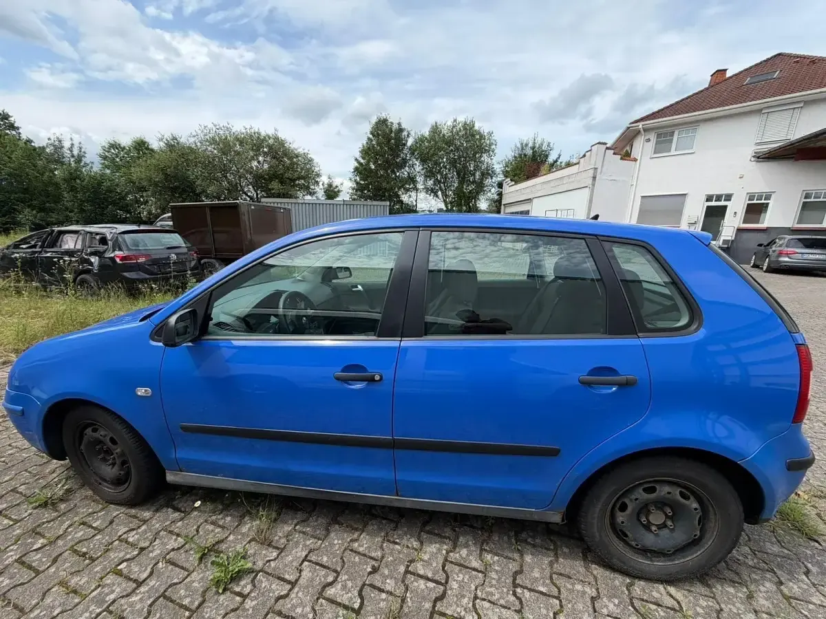 Gebraucht VW Polo 54 PS (39 kW) 2004 Blau Kleinwagen