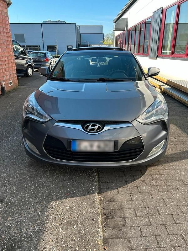 Gebraucht Hyundai Veloster 140 PS (102 kW) 2012 Grau Kleinwagen