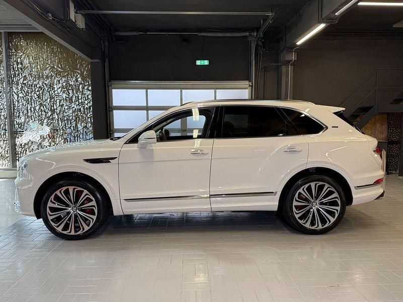Gebraucht Bentley Bentayga Mulliner 551 PS (405 kW) 2022 Weiß SUV