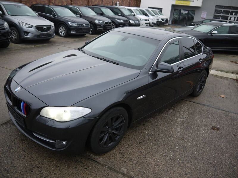 Gebraucht BMW 520 184 PS (135 kW) 2011 Grau Limousine