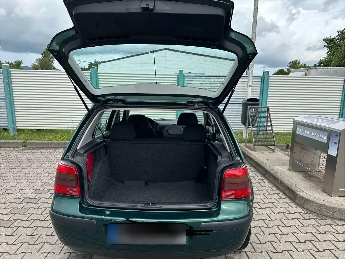 Gebraucht VW Golf III Trendline 75 PS (55 kW) 1999 Grün Limousine