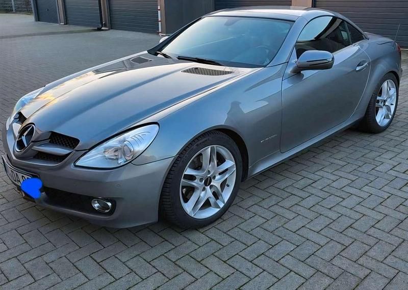 Silber Gebraucht 2009 Mercedes SLK200 Cabrio | 13.499 € (Etwas zu teuer) - Bild 1/4