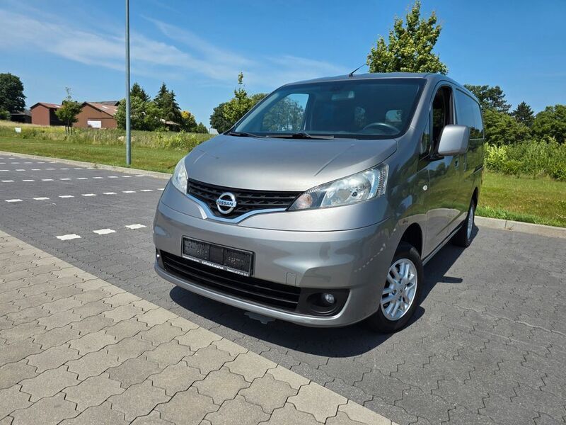 Grau Gebraucht 2014 Nissan NV200 Van | 12.990 € (Teuer) - Bild 1/4