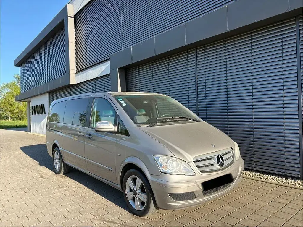 Gebraucht Mercedes Viano 224 PS (164 kW) 2012 Silber Van / Kleinbus